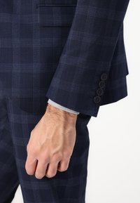 Isaac Dewhirst NOTCH SLIM SLUIT - Κοστούμι - navy