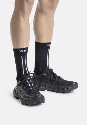 X Bionic, TERRASKIN X01 - Trail hardloopschoenen - x black
