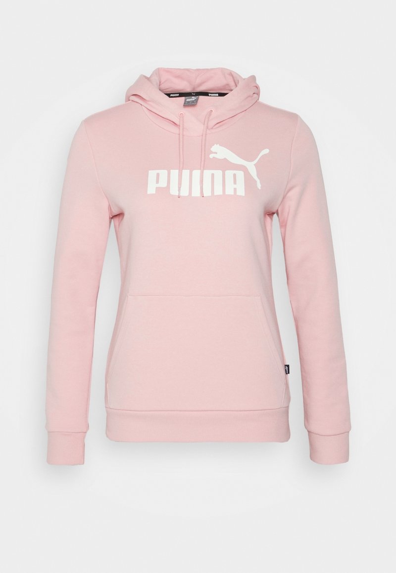 Sudadera rosa claro hecha de un tejido suave, con un bolsillo canguro frontal, el logotipo "PUMA" en blanco y capucha con cordón ajustable.