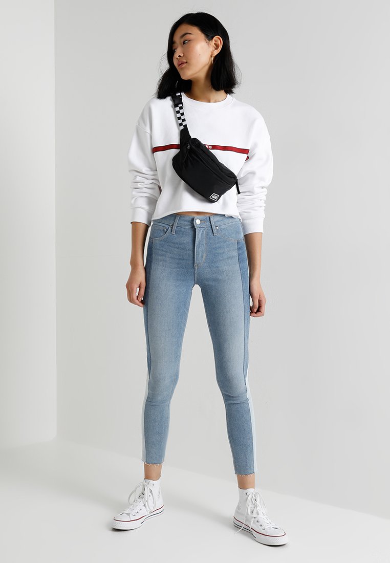 graphic raw cut crew