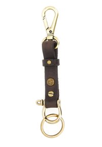 Portachiavi in pelle marrone con hardware in ottone, dotato di gancio a scatto, due anelli e rivetti decorativi per un tocco in più.