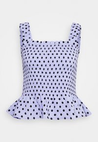 Top peplum de cor lilás clara, com babados e grandes poás pretos. Apresenta um decote quadrado e alças, adicionando textura ao design.