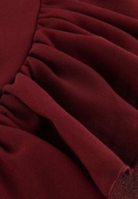 Niet geselecteerd, bordeaux