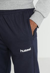 Hummel PANT - Trainingsbroek - marine