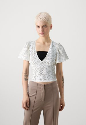 ONLTILDA BOX - Tricou basic - cloud dancer