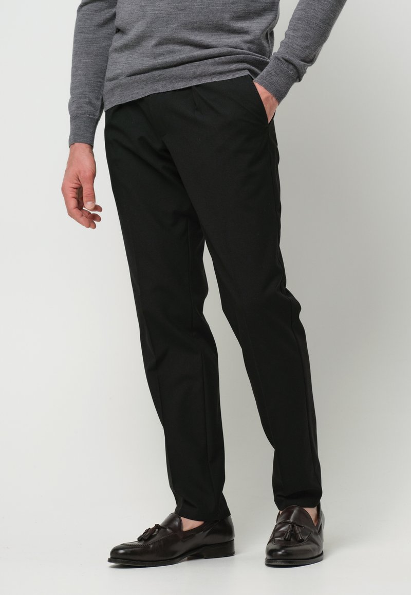 PROFUOMO Pantalones chinos - black