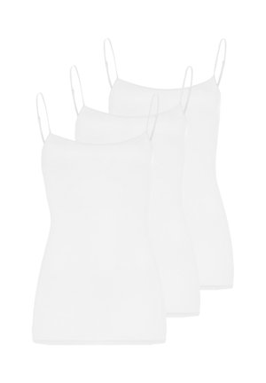 Drie eenvoudige witte mouwloze hemdjes met dunne schouderbandjes, gelaagd en weergegeven tegen een witte achtergrond.