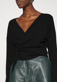 Nly by Nelly Långärmad tröja - black