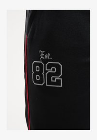 Niet geselecteerd, black