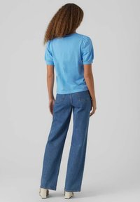 Vero Moda VMKERRY 2/4 O-NECK NOOS - Navadna majica - little boy blue
