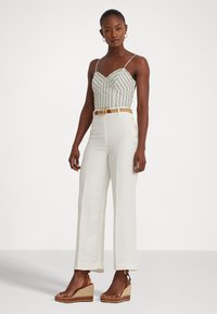 Lauren Ralph Lauren BASHRALLE CROPPED FLAT FRONT - Trousers - white