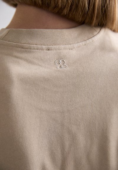 Filippa K OVERSIZED TEE - T-shirt basic - taupe