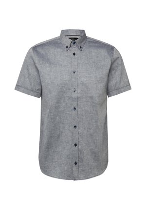 Kurzärmliges Hemd aus hellgrauem Stoff mit Button-Down-Kragen und dunklen Knöpfen vorne.