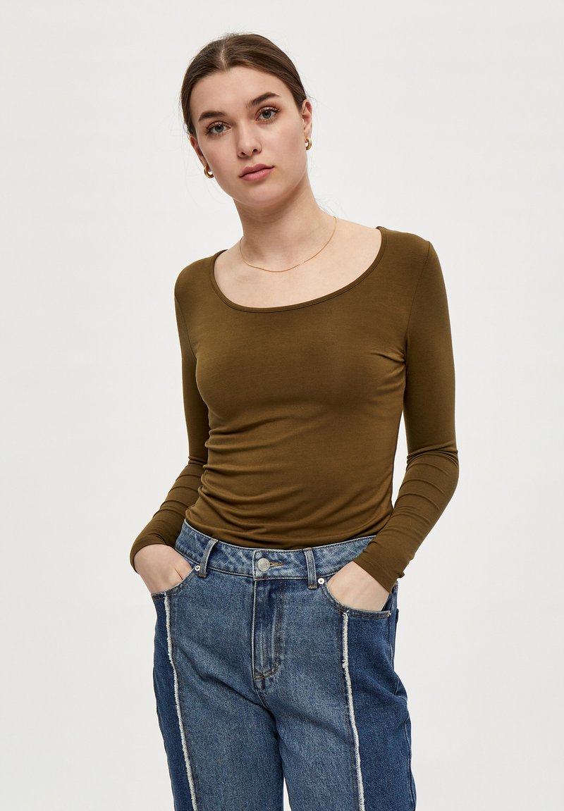 Desires DEGISELLE LONG SLEEVE SLIM TEE - Langarmshirt - military olive