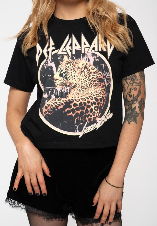 DEF LEPPARD LOVE BITES BAND LOGO CROP  - Print T-shirt3