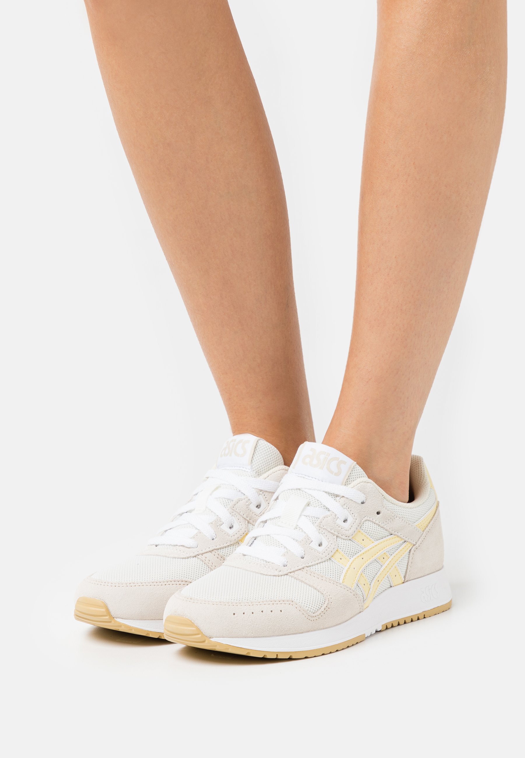 classic asics trainers