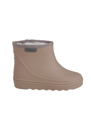 Beiger wasserdichter Knöchelstiefel mit grauem Fleece-Futter und einem kleinen "EN FANT"-Label an der Außenseite, entworfen für kaltes Wetter.