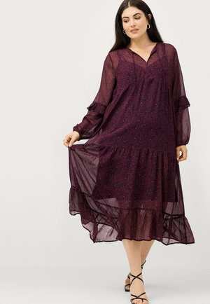 KICKI - Day dress - rot