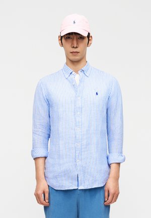CUSTOM FIT STRIPED LINEN SHIRT - Skjorter - blue/white