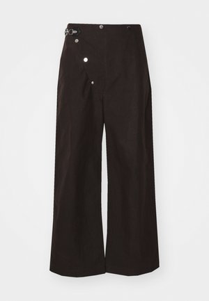 Nanushka LORANT TROUSERS - Kelnės - dark brown/black