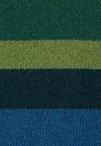 Strickstoff mit horizontalen Streifen in Dunkelgrün, Oliv, Petrol und Blau. Die Textur wirkt weich und strukturiert mit einem gleichmäßigen Muster.