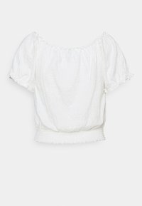 Bílá off-shoulder blůza s nadýchanými rukávy, strukturální tkanina a smockovaný lem. Jednoduchý design, bez vzorů nebo výrazného kovového zapínání.