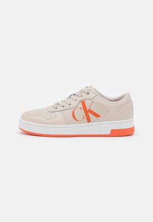 Matalavartiset tennarit - beige