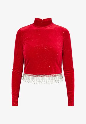 Rode fluwelen cropped top met lange mouwen, hoge kraag en zilveren gefacetteerde franjes aan de onderkant, versierd met verspreide pailletten.