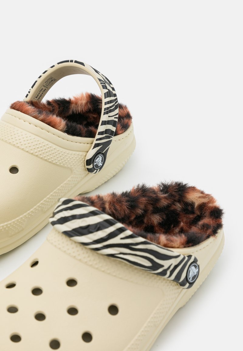 crocs lined leopard