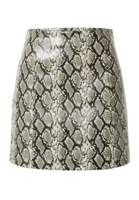 Jupe en similicuir avec une finition brillante, présentant un motif serpent dans des teintes de gris et de noir. Forme en A, taille haute.