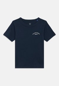 Μπλε σκούρο κοντομάνικο T-shirt με στρογγυλή λαιμόκοψη και μικρό λευκό κείμενο «JACK & JONES ARCHIVE» στο αριστερό στήθος.