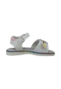 Sandalo bianco con finitura glitterata, accenti rosa e design floreali. Presenta una fascia regolabile e una suola con un gradiente arcobaleno.