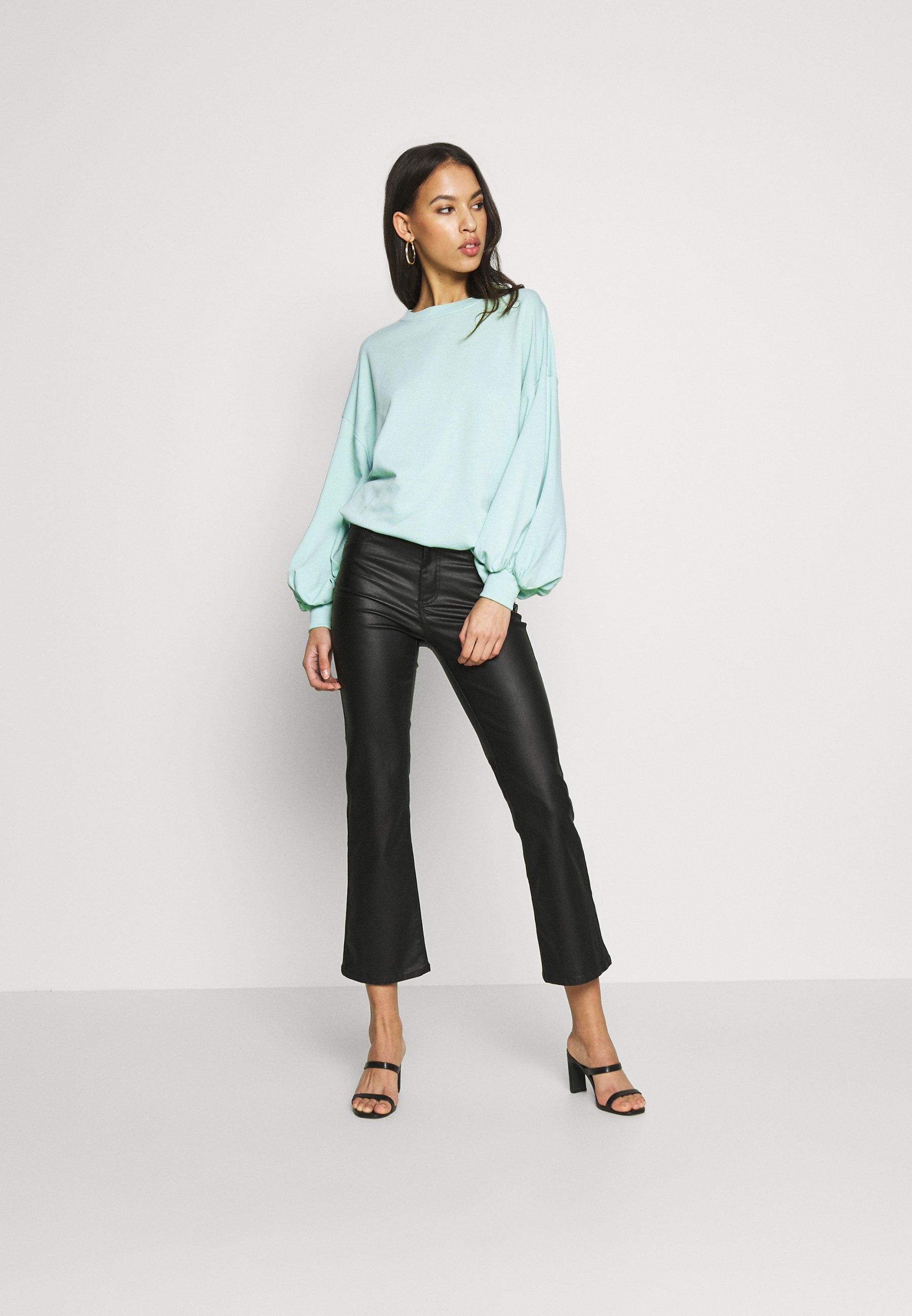 Missguided EXTREME OVERSIZED Sweater pastel greenGroen Missguided EXTREME OVERSIZED Sweater pastel greenGroen