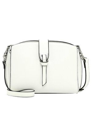 Valkoinen teksturoidusta nahasta valmistettu olkalaukku, jossa musta yksityiskohta, suorakulmainen muoto, päältä vetoketjullinen suljenta ja säädettävä olkahihna. Laukussa on etutaskun läppä ja solki.