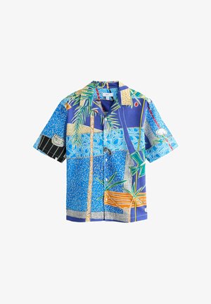 Kortærmet skjorte i levende blå farve med forskellige mønstre af palmeblade og abstrakte designs. Fremstillet af letvægtsstof, knaplukning foran.