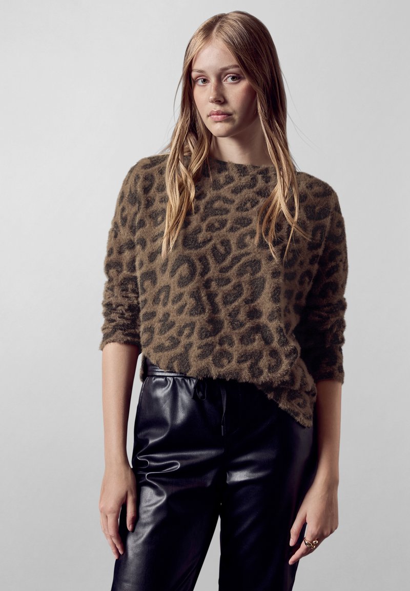 Street One Studio MIT LEO-PRINT - Strickpullover - beige