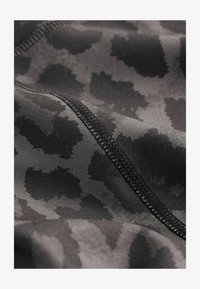 Geselecteerd, chocolate brown