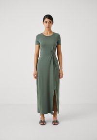 Vero Moda Petite - VMAVA LULU ANCLE DRESS PETITE - Maxi šaty - laurel wreath Miniatura obrázku 1