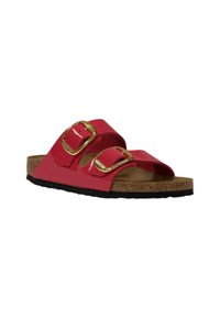 Sandalo aperto rosso in vernice con due fibbie dorate regolabili, plantare in sughero e suola in gomma nera. Design piatto per comfort e facilità d'uso.