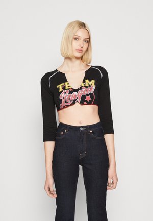 Jaded London CROPPED RAGLAN WITH CONTRAST STITCH & PLACEMENT SCREEN PRINT - Pikkade varrukatega topp - mehrfarbig