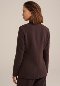 WE Fashion Bleizeris - brown