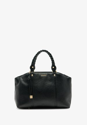 Schwarze Lederhandtasche mit strukturiertem Finish, geflochtenen Griffen, goldenen Hardware-Akzenten und einem Reißverschluss. Logo auf der Vorderseite angezeigt.