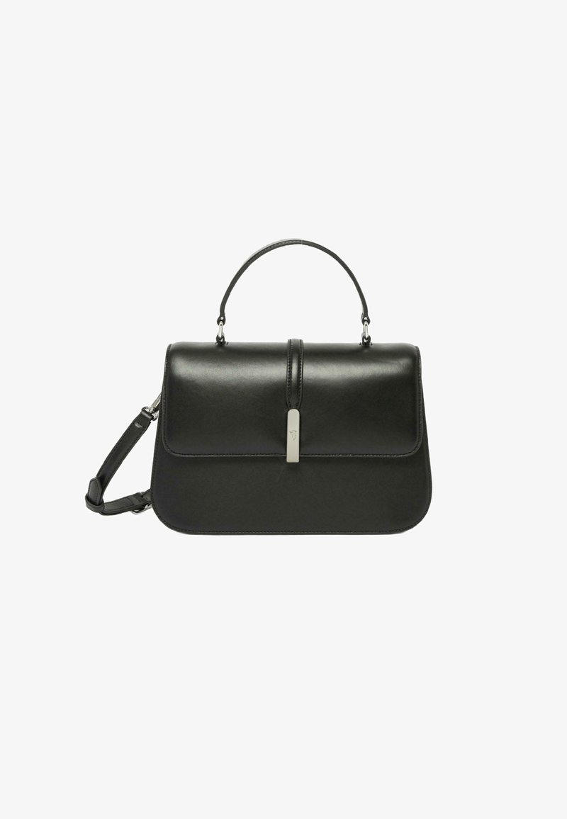 Zwarte leren handtas met een rechthoekige vorm, bovenhandvat en een afneembare schouderriem. Heeft een sluiting met een voorflap en subtiele zilveren hardware accenten.