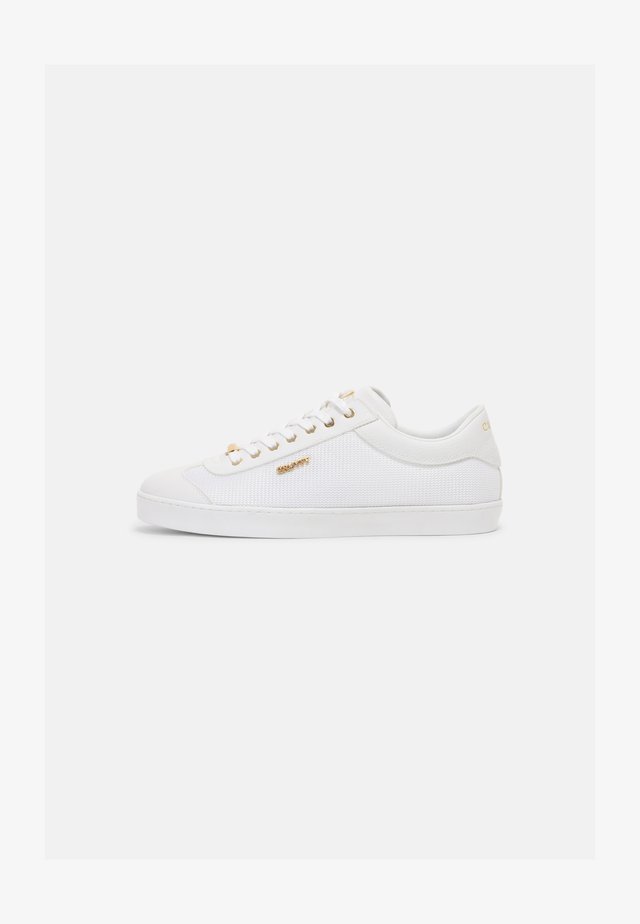 SANTI - Matalavartiset tennarit - white