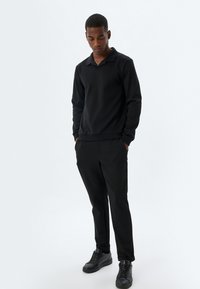 Koton POLO NECK - Striktrøje - black
