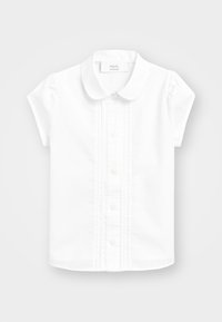 Biała koszula z krótkim rękawem i zaokrąglonym kołnierzykiem, z przodem zapinanym na guziki oraz pionowymi szwami wzdłuż środka. Miękka bawełniana tekstura.