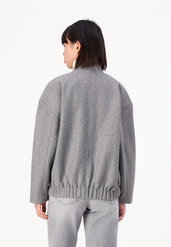 ONLNANCY LIFE OVERSIZE JACKET - Light jacket3