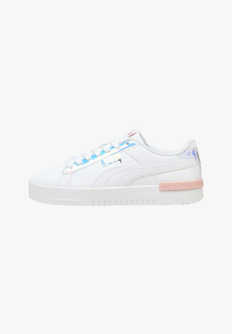 White sneaker with smooth leather upper, pastel pink accents, and textured rubber sole. Features flat white laces and side logo detail.