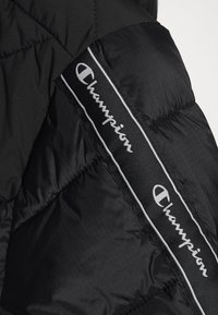 Champion Talvitakki - black