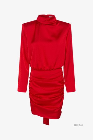 Κόκκινο μίνι φόρεμα με μακριά μανίκια, ψηλό λαιμό και φούστα με ρυτιδώσεις και ασύμμετρο τελείωμα ως διακοσμητικό στοιχείο.